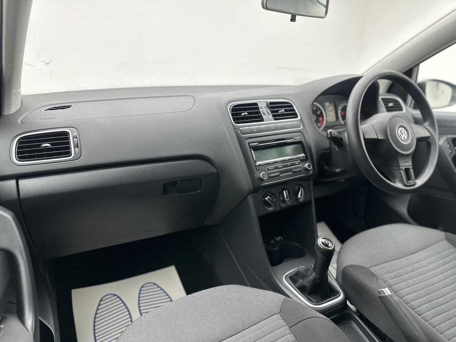 Used Volkswagen Polo 2010 for sale - 76895164: Photo 31