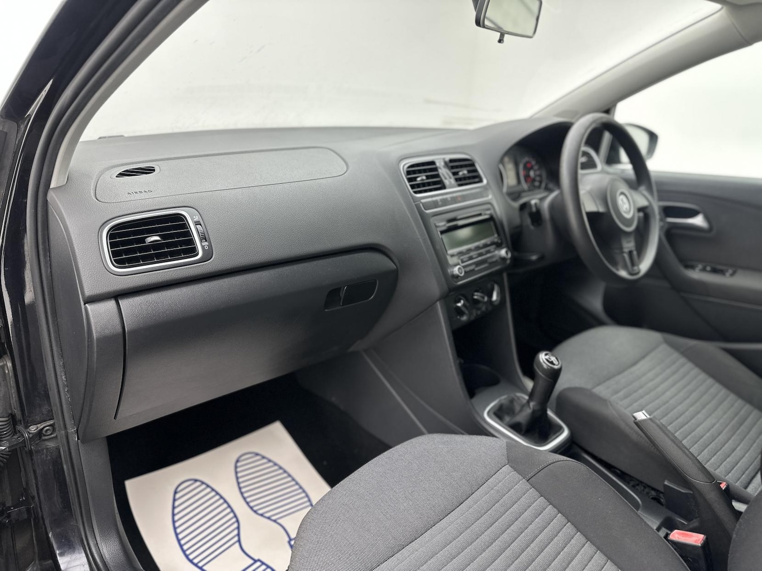 Used Volkswagen Polo 2010 for sale - 76895164: Photo 32