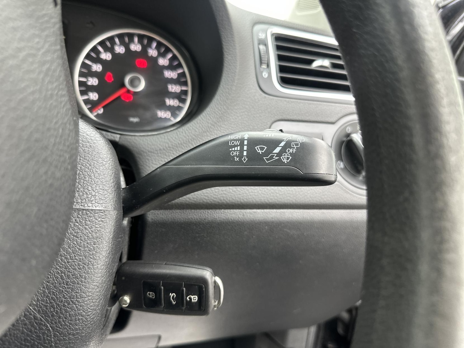 Used Volkswagen Polo 2010 for sale - 76895164: Photo 34