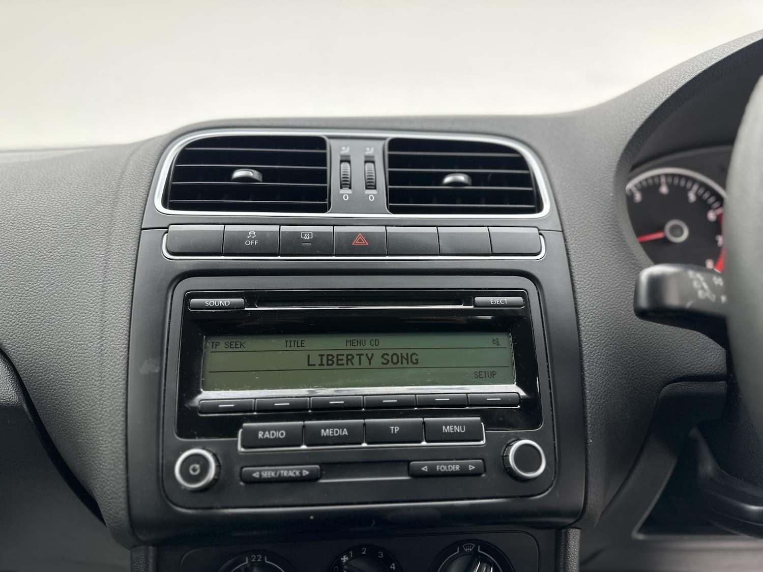 Used Volkswagen Polo 2010 for sale - 76895164: Photo 43