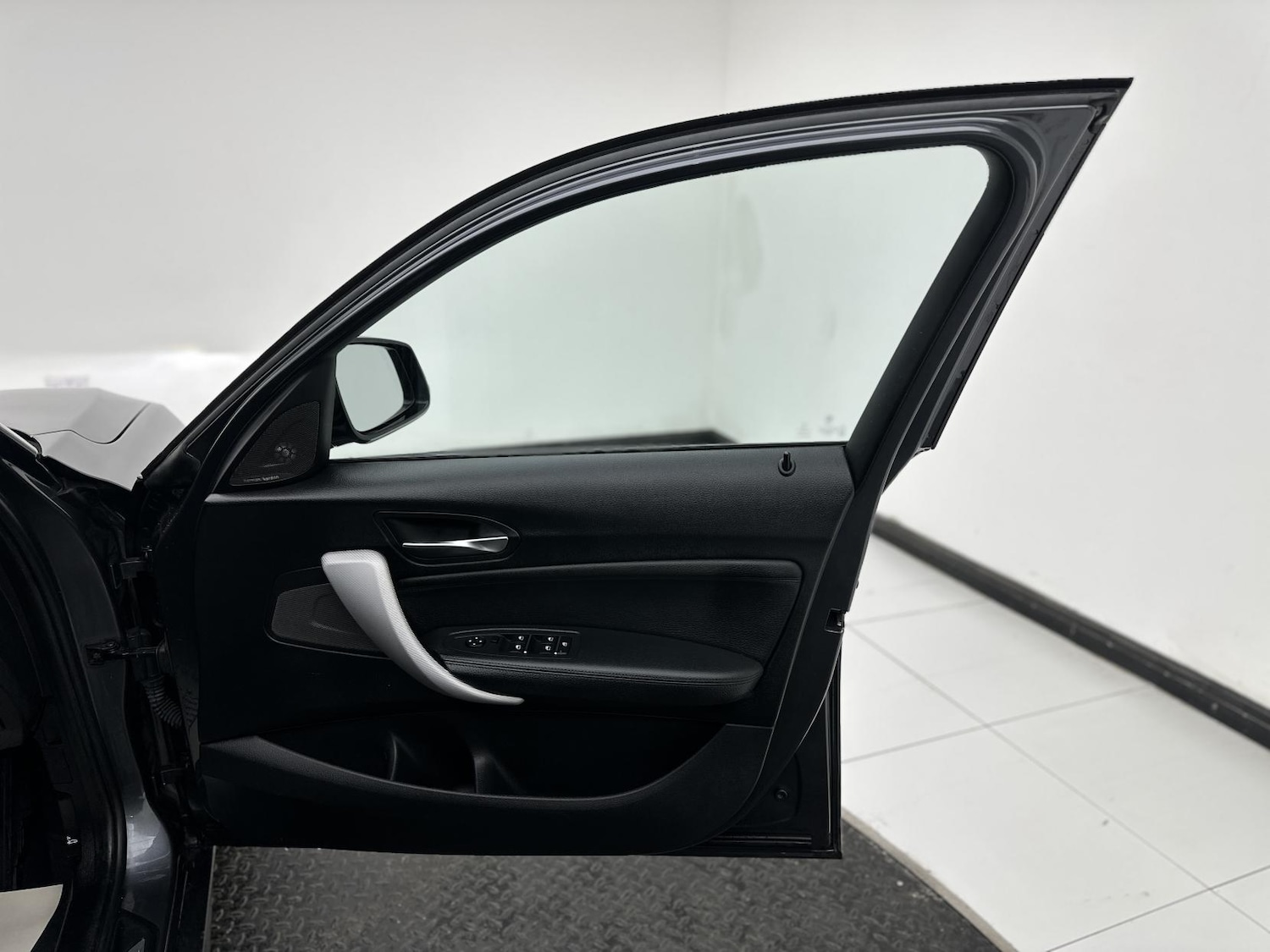 Used BMW 1 Series 2018 for sale - 77466077: Photo 17