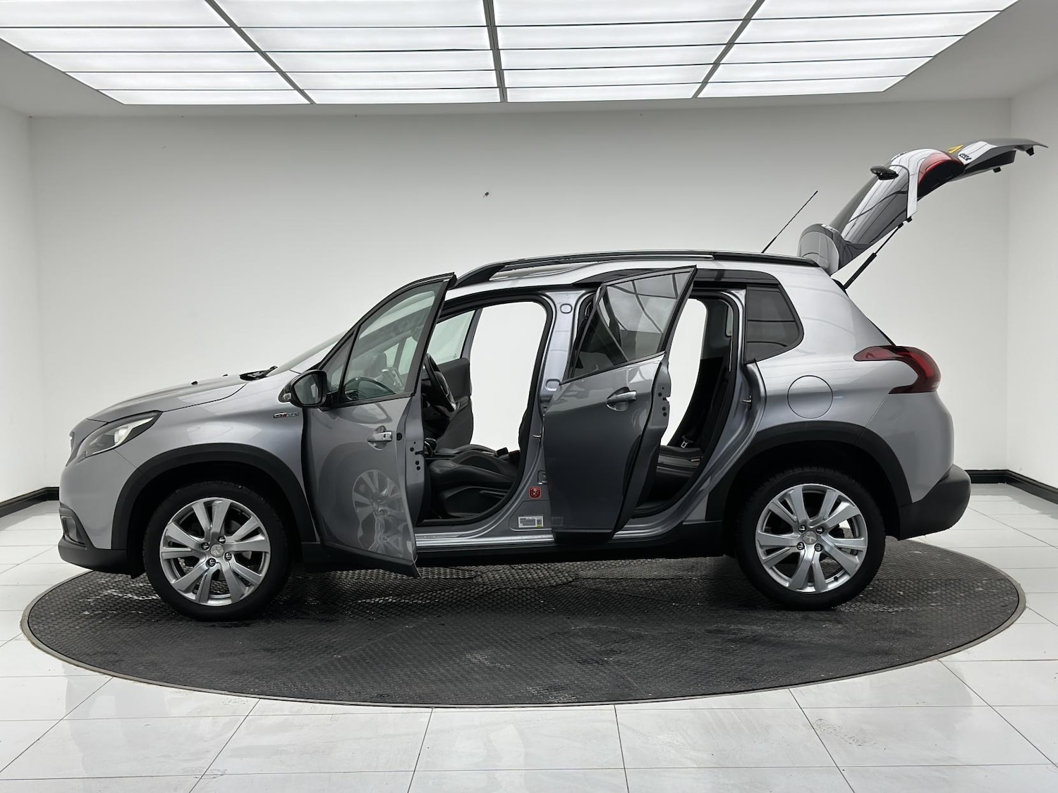 Used Peugeot 2008 2017 for sale - 76188384: Photo 15