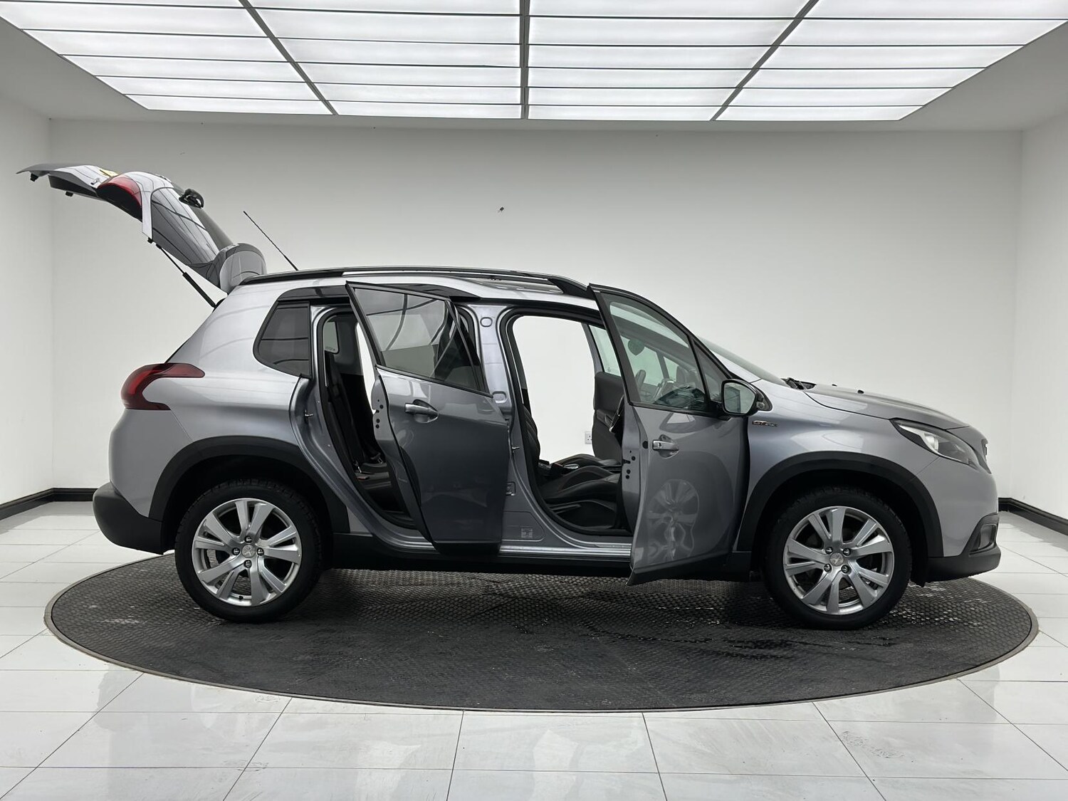 Used Peugeot 2008 2017 for sale - 76188384: Photo 17