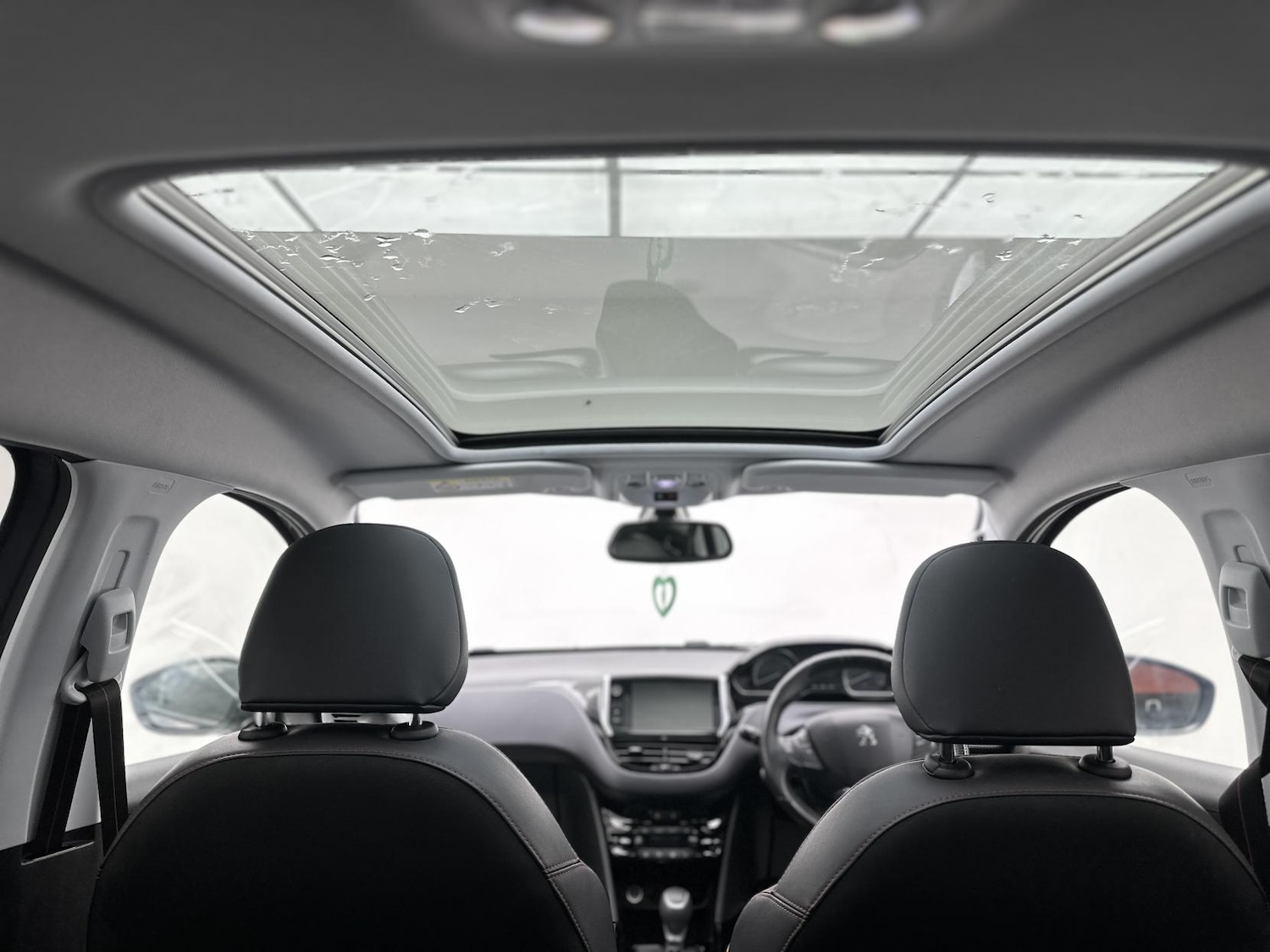 Used Peugeot 2008 2017 for sale - 76188384: Photo 26