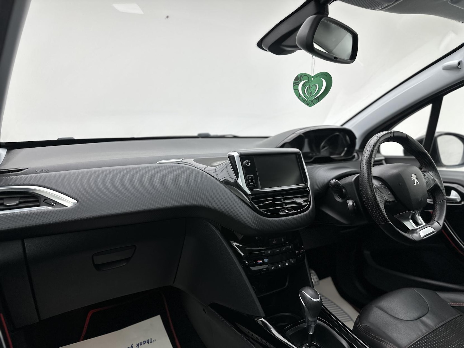 Used Peugeot 2008 2017 for sale - 76188384: Photo 31