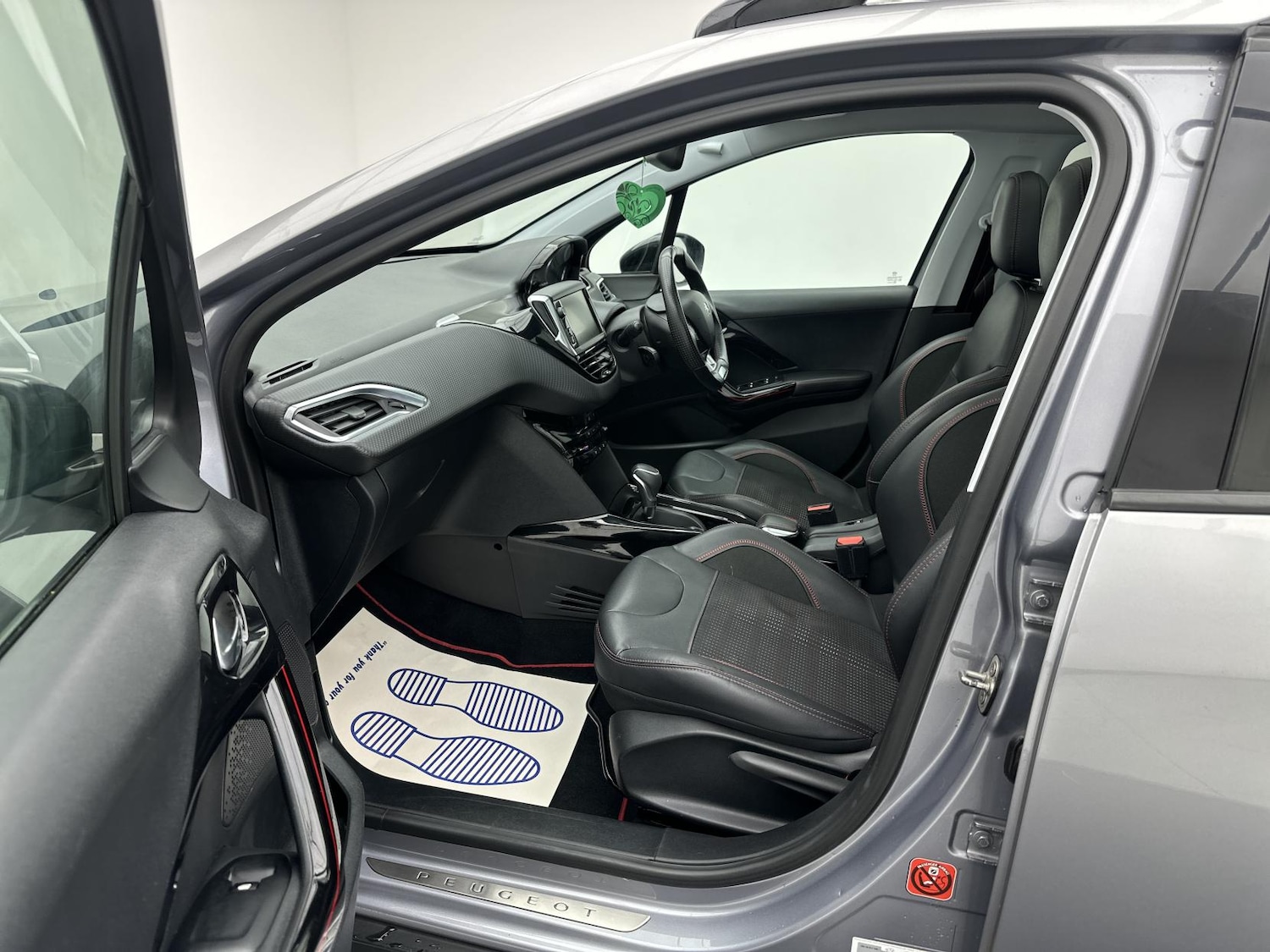 Used Peugeot 2008 2017 for sale - 76188384: Photo 34