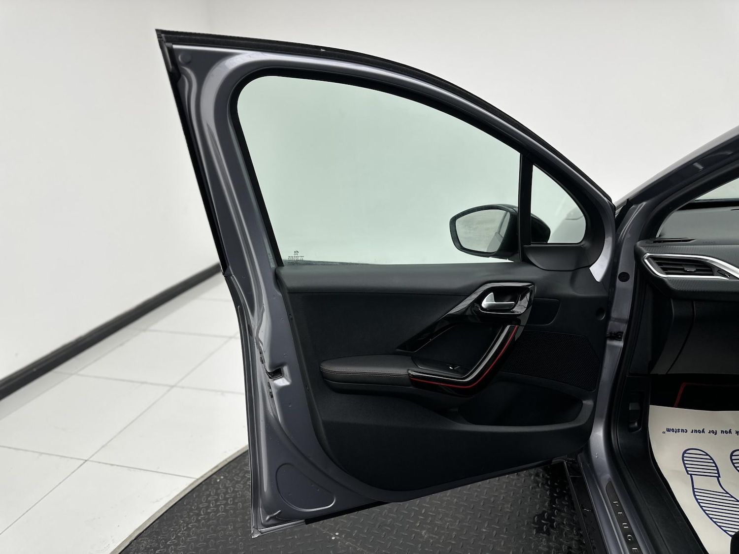 Used Peugeot 2008 2017 for sale - 76188384: Photo 35