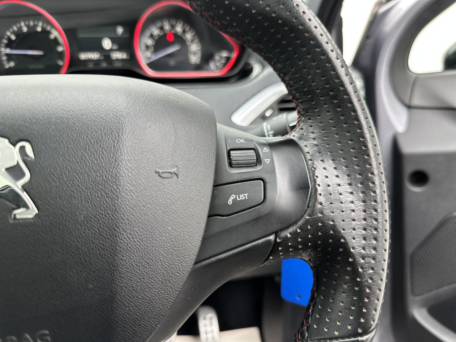 Used Peugeot 2008 2017 for sale - 76188384: Photo 37