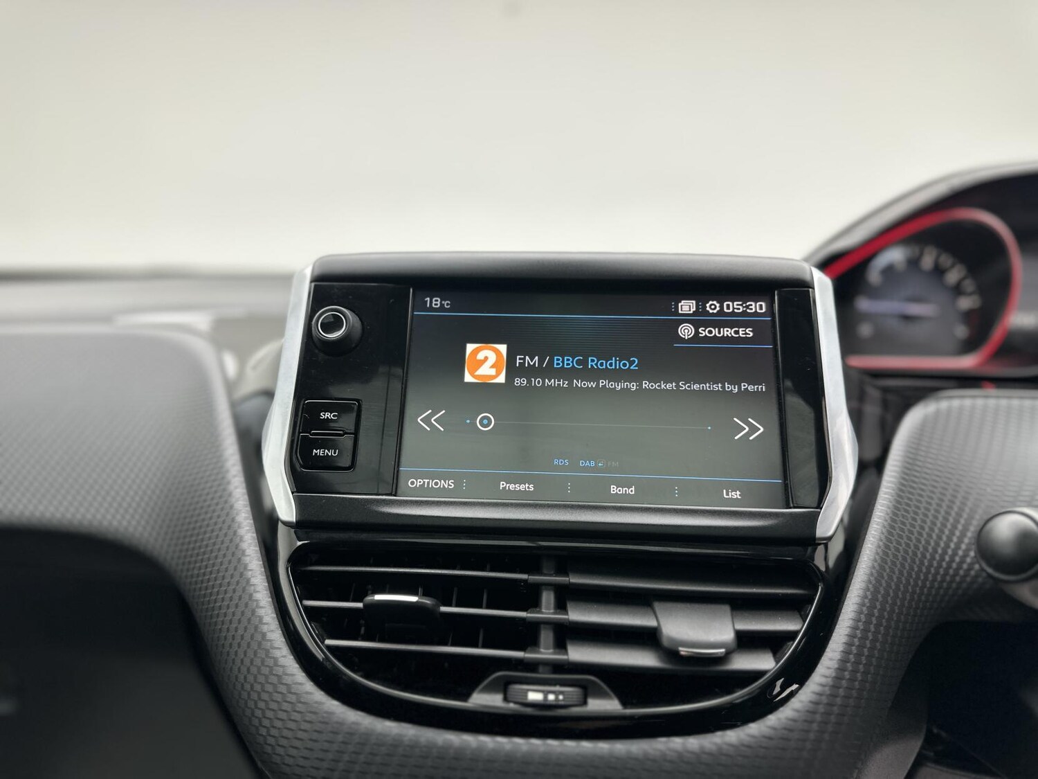 Used Peugeot 2008 2017 for sale - 76188384: Photo 43