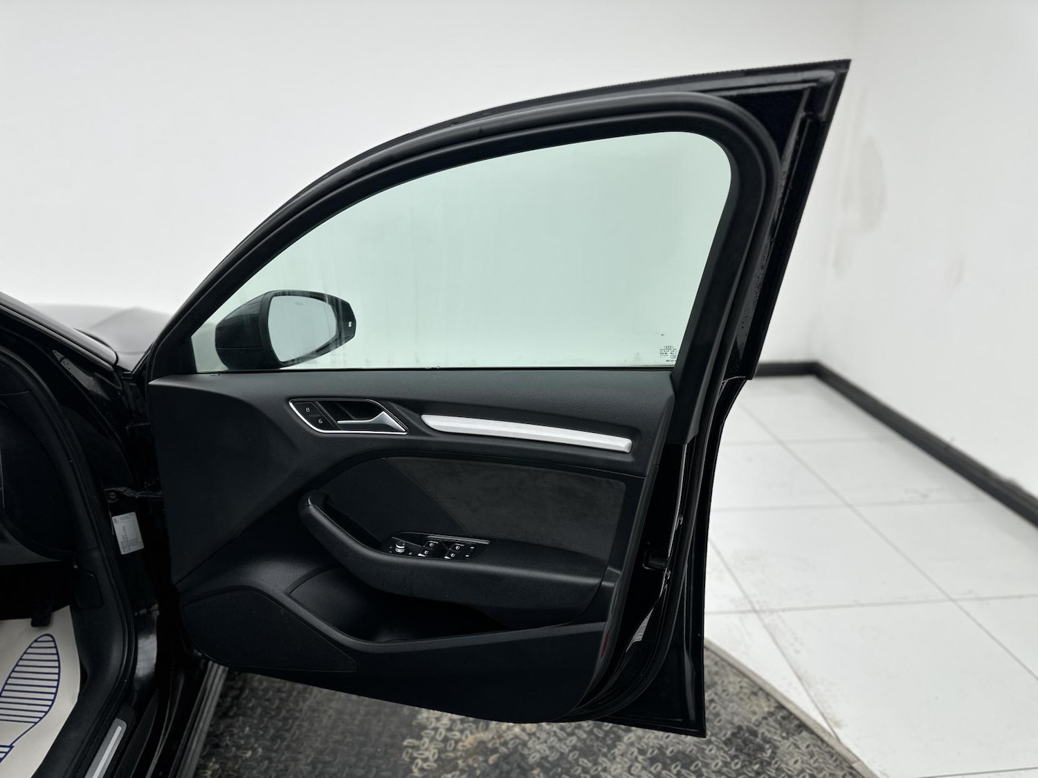 Used Audi A3 2015 for sale - 77393601: Photo 17