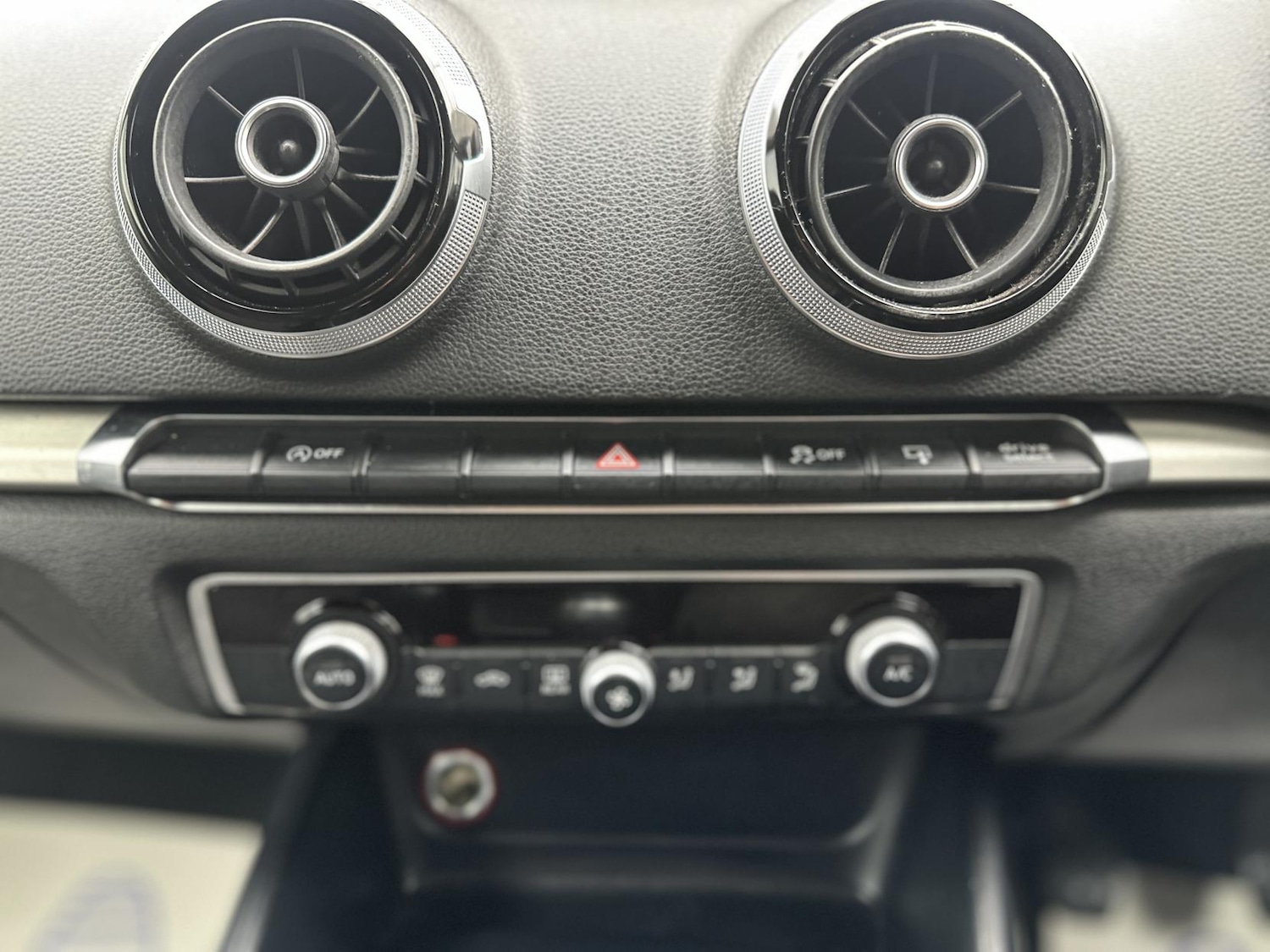 Used Audi A3 2015 for sale - 77393601: Photo 49