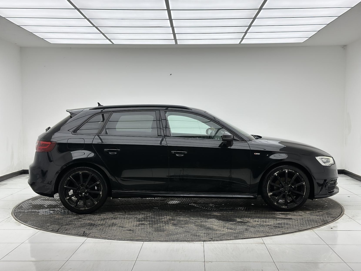 Used Audi A3 2015 for sale - 77393601: Photo 9