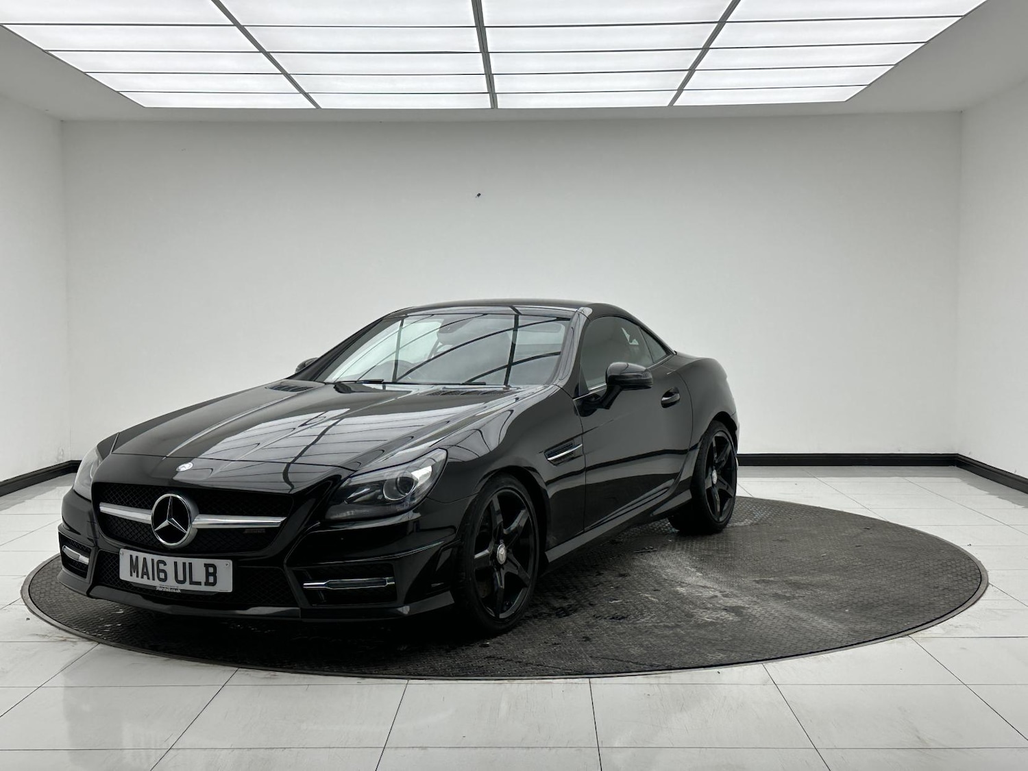 Used Mercedes-Benz SLK 2016 for sale - 77097098: Photo 3