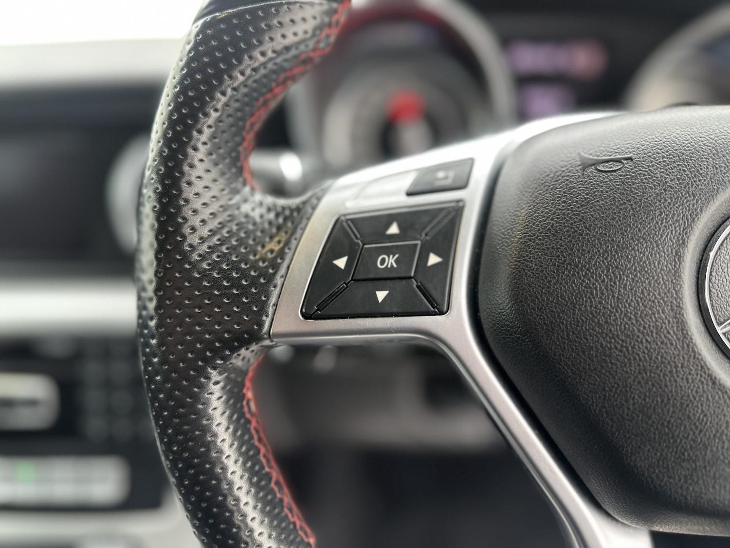 Used Mercedes-Benz SLK 2016 for sale - 77097098: Photo 35