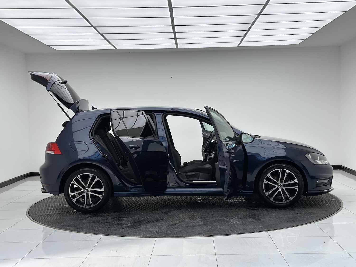 Used Volkswagen Golf 2015 for sale - 76131382: Photo 17