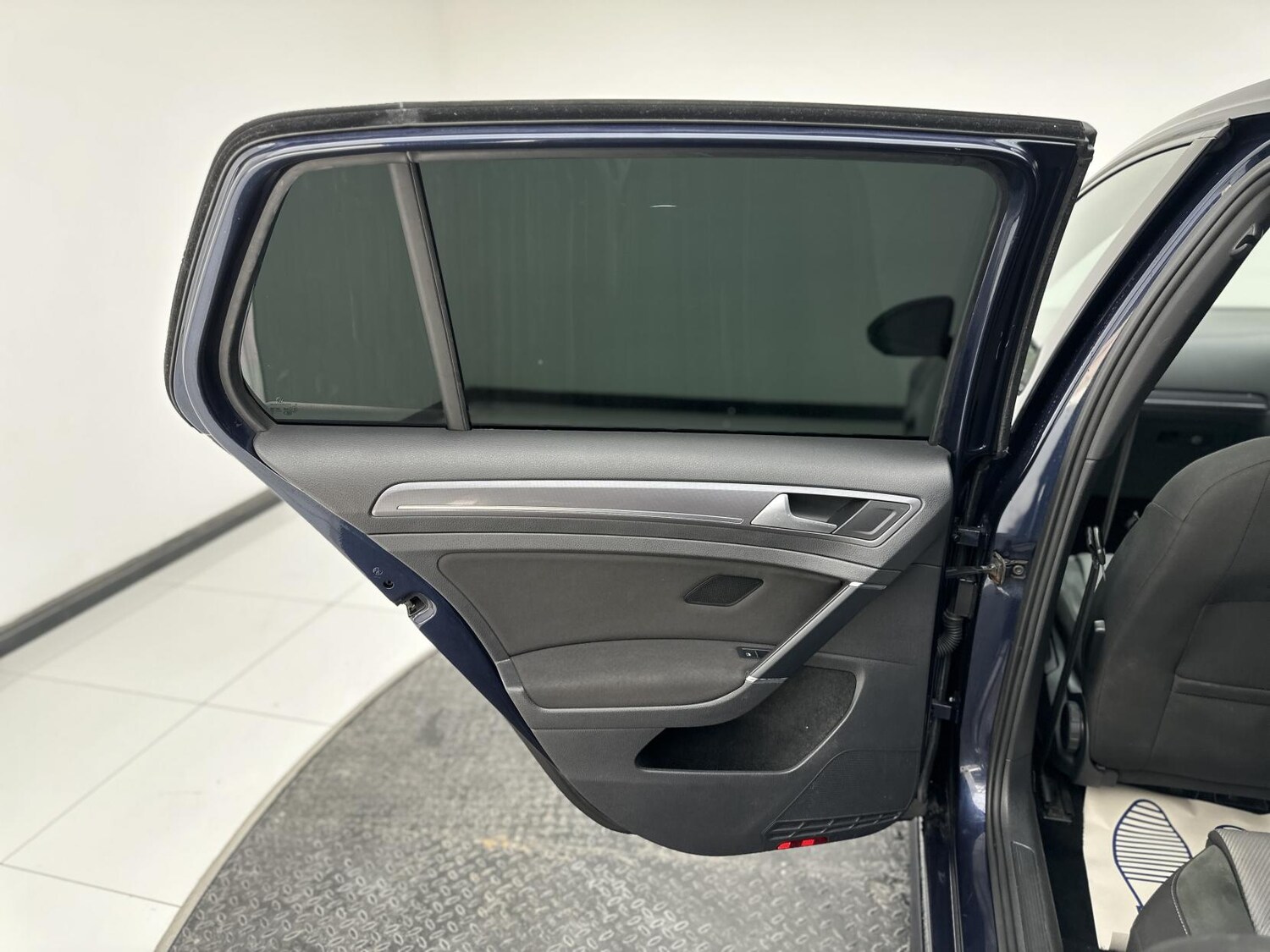 Used Volkswagen Golf 2015 for sale - 76131382: Photo 29