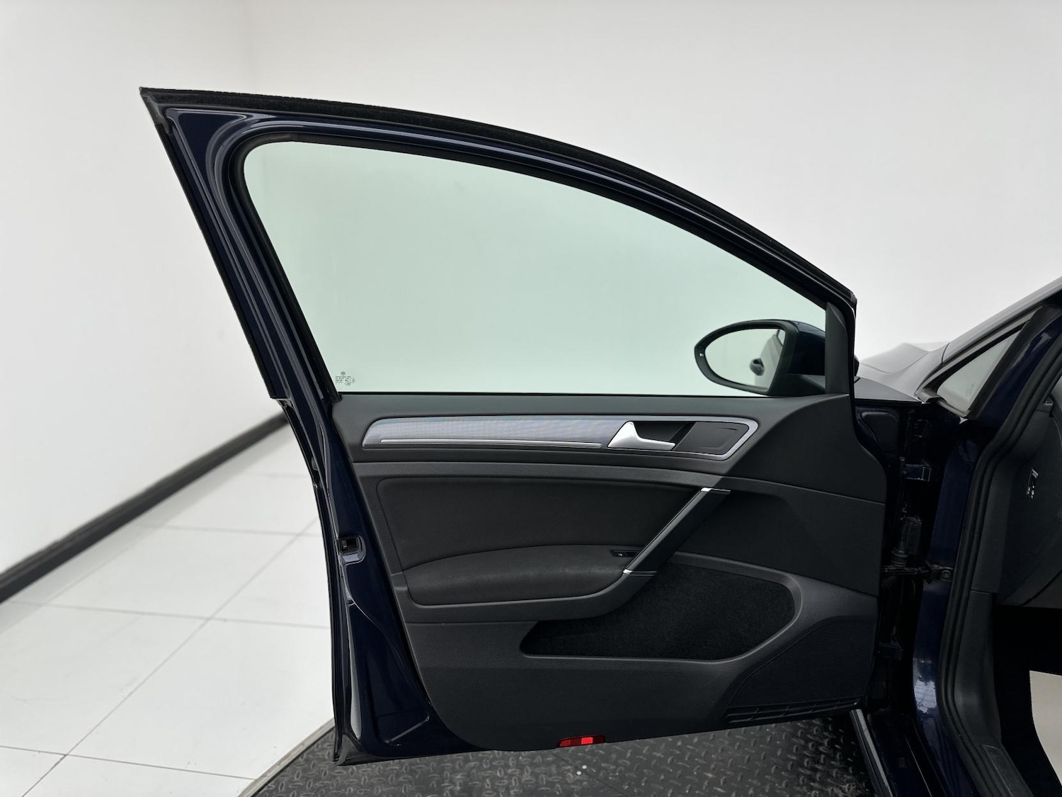 Used Volkswagen Golf 2015 for sale - 76131382: Photo 33