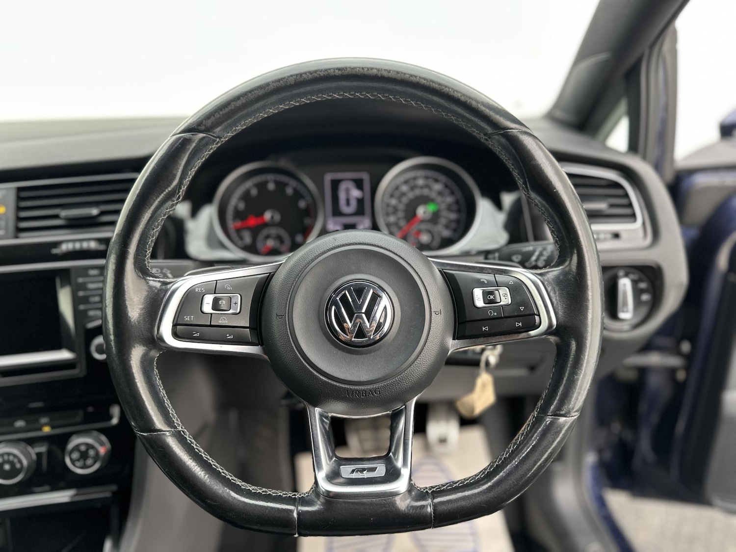 Used Volkswagen Golf 2015 for sale - 76131382: Photo 34