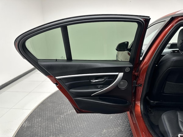 Used BMW 3 Series 2017 for sale - 76306111: Photo 29