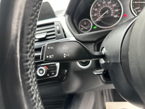 Used BMW 3 Series 2017 for sale - 76306111: Photo 40