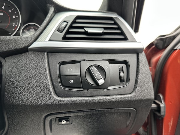 Used BMW 3 Series 2017 for sale - 76306111: Photo 41