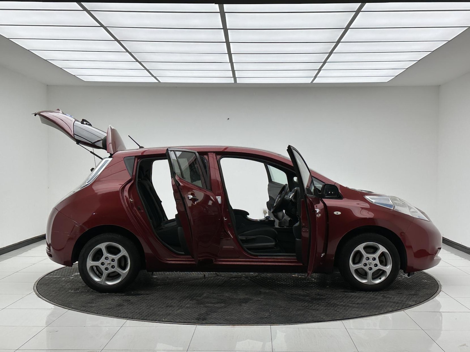 Used Nissan Leaf 2015 for sale - 76971784: Photo 11