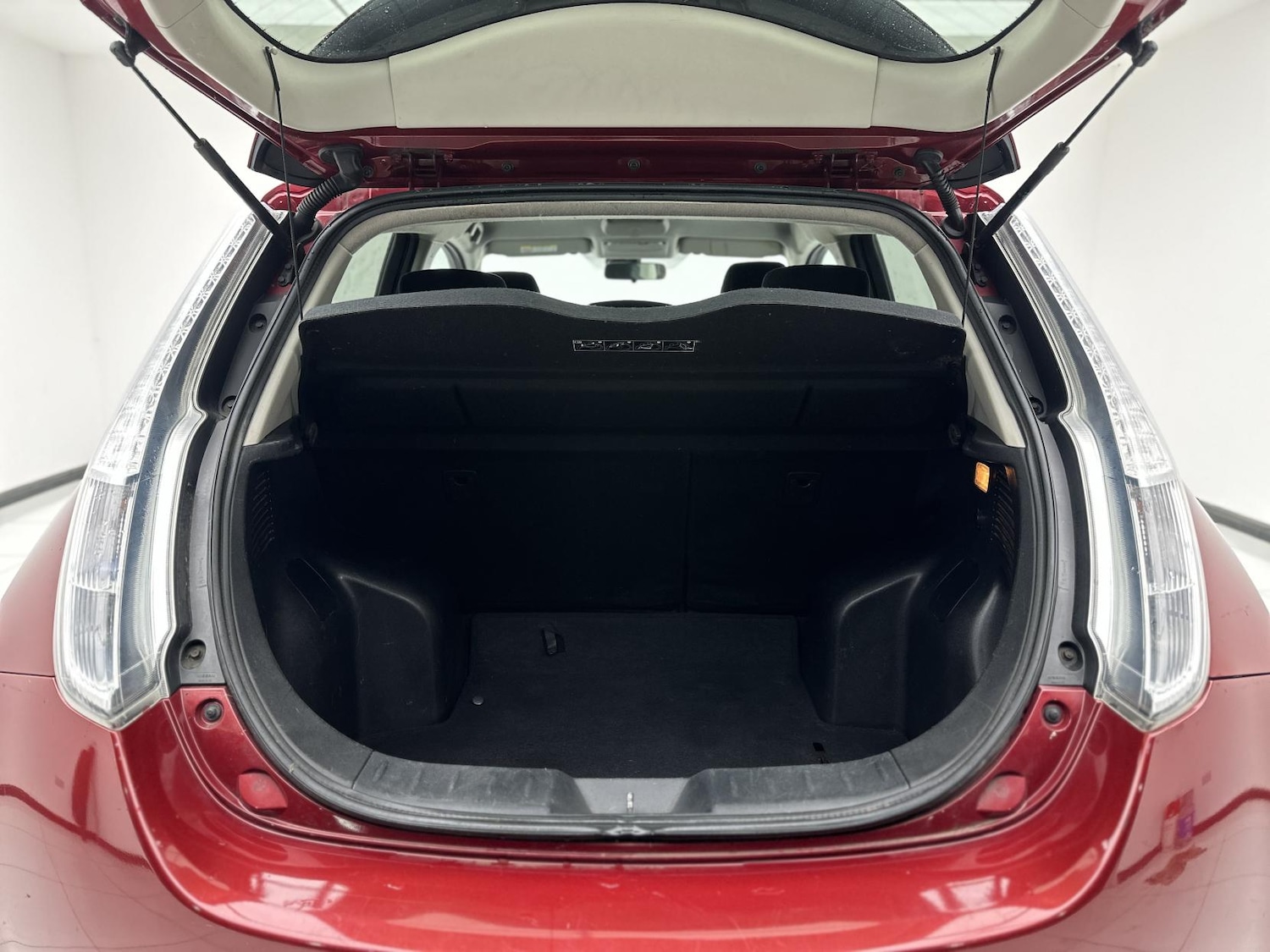 Used Nissan Leaf 2015 for sale - 76971784: Photo 15