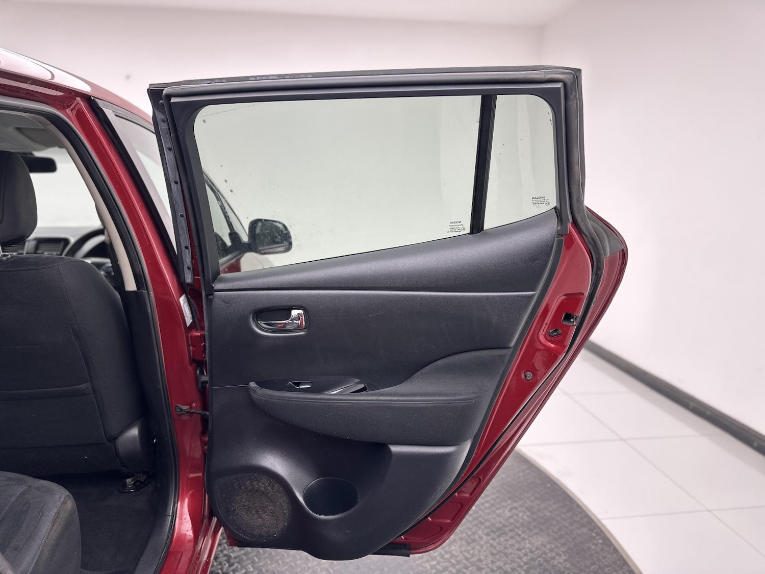 Used Nissan Leaf 2015 for sale - 76971784: Photo 24