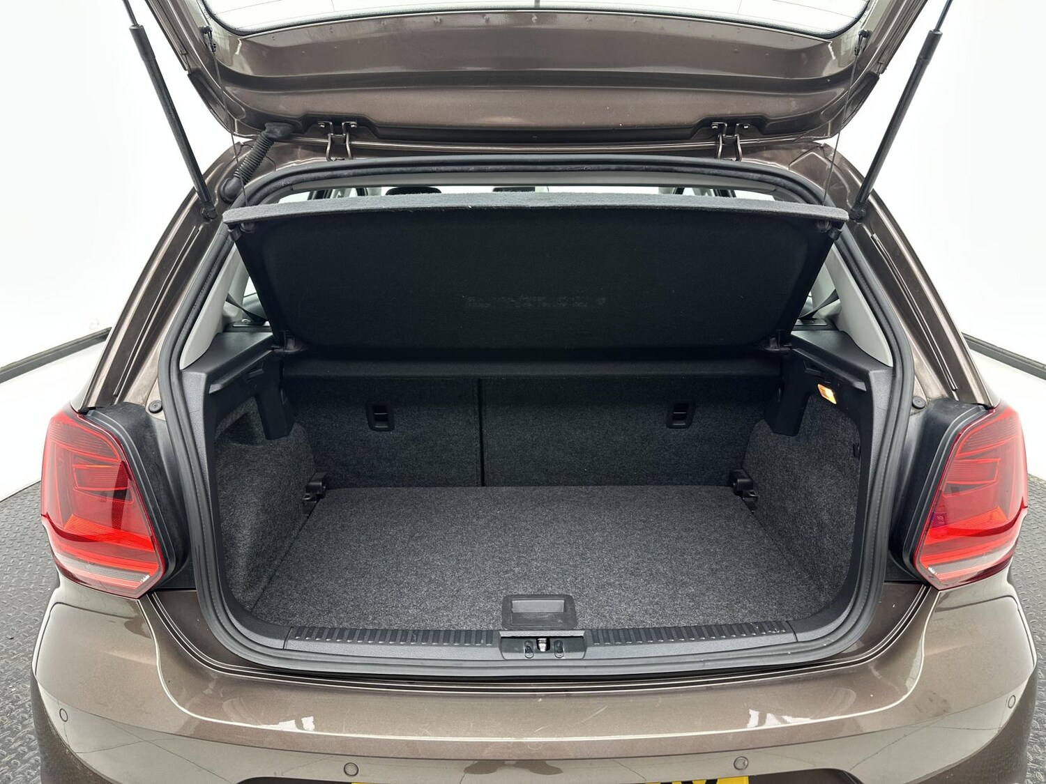 Used Volkswagen Polo 2015 for sale - 77371096: Photo 15