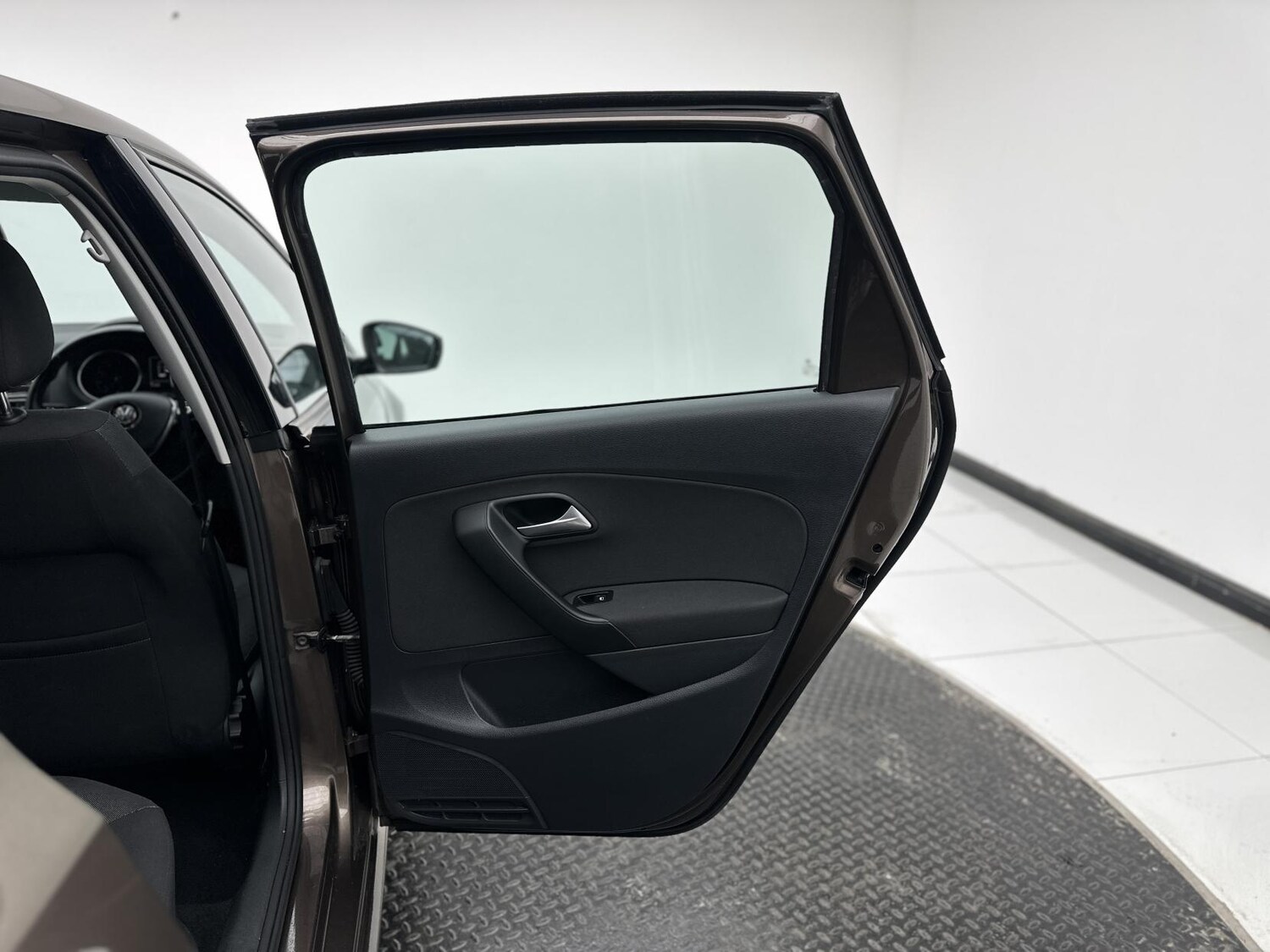 Used Volkswagen Polo 2015 for sale - 77371096: Photo 29