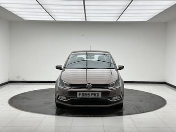 Used Volkswagen Polo 2015 for sale - 77371096: Photo