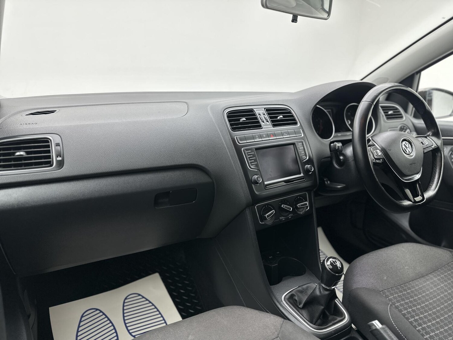 Used Volkswagen Polo 2015 for sale - 77371096: Photo 35