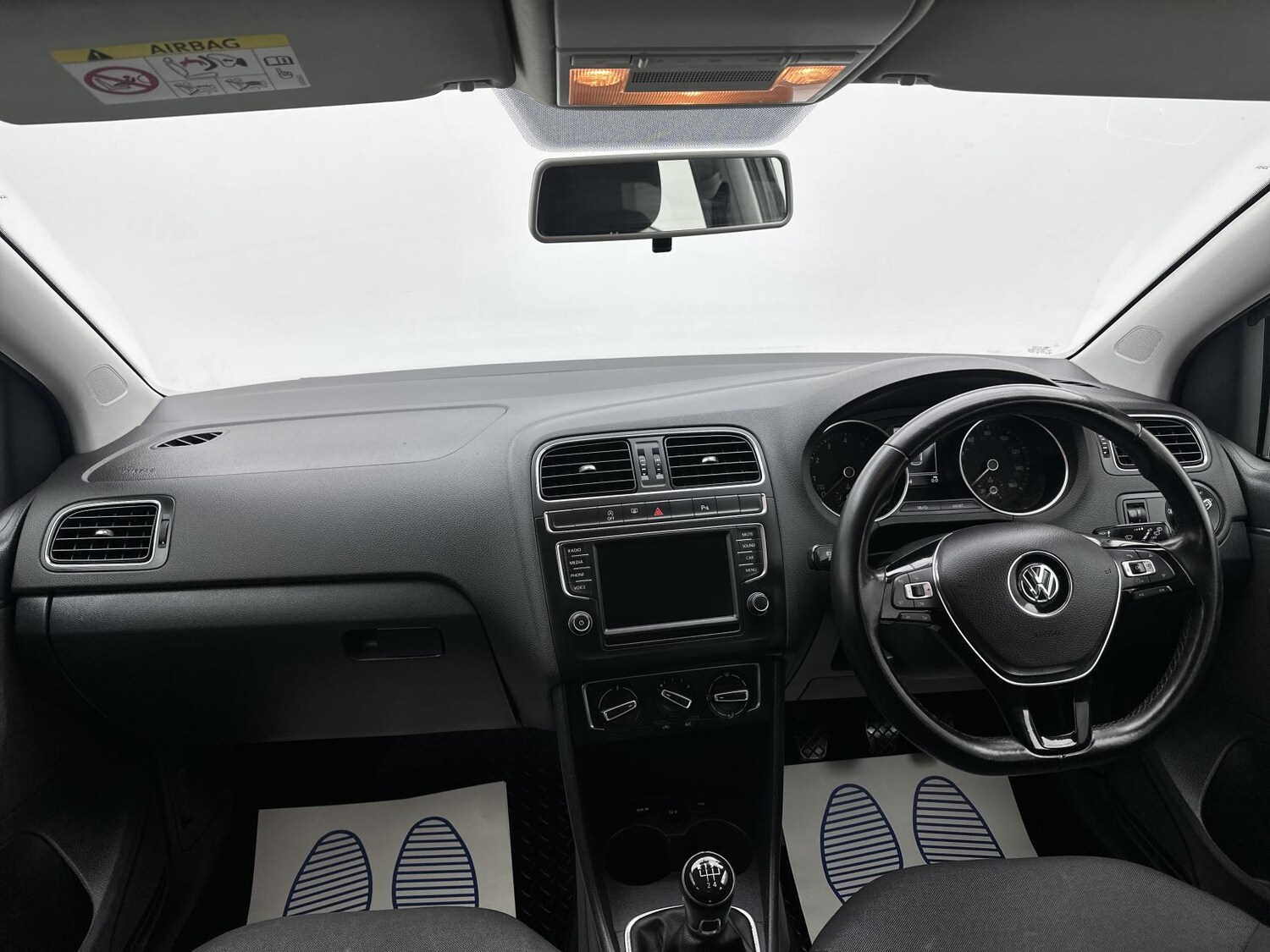 Used Volkswagen Polo 2015 for sale - 77371096: Photo 36