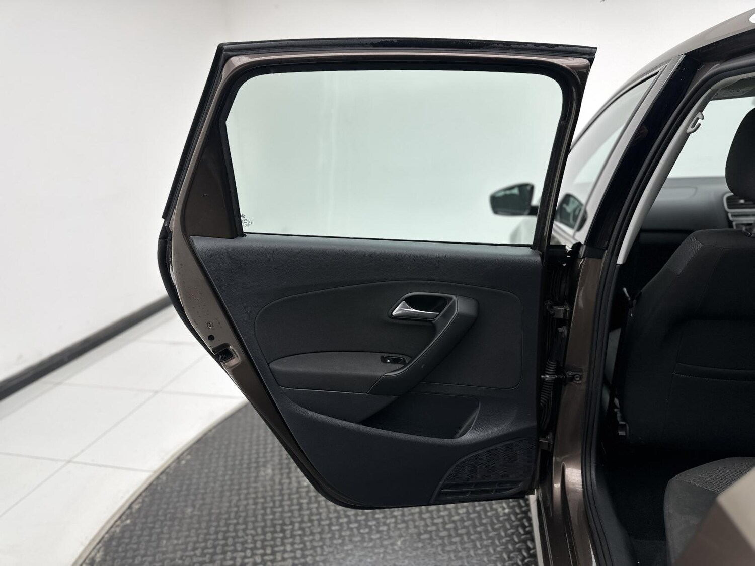 Used Volkswagen Polo 2015 for sale - 77371096: Photo 37