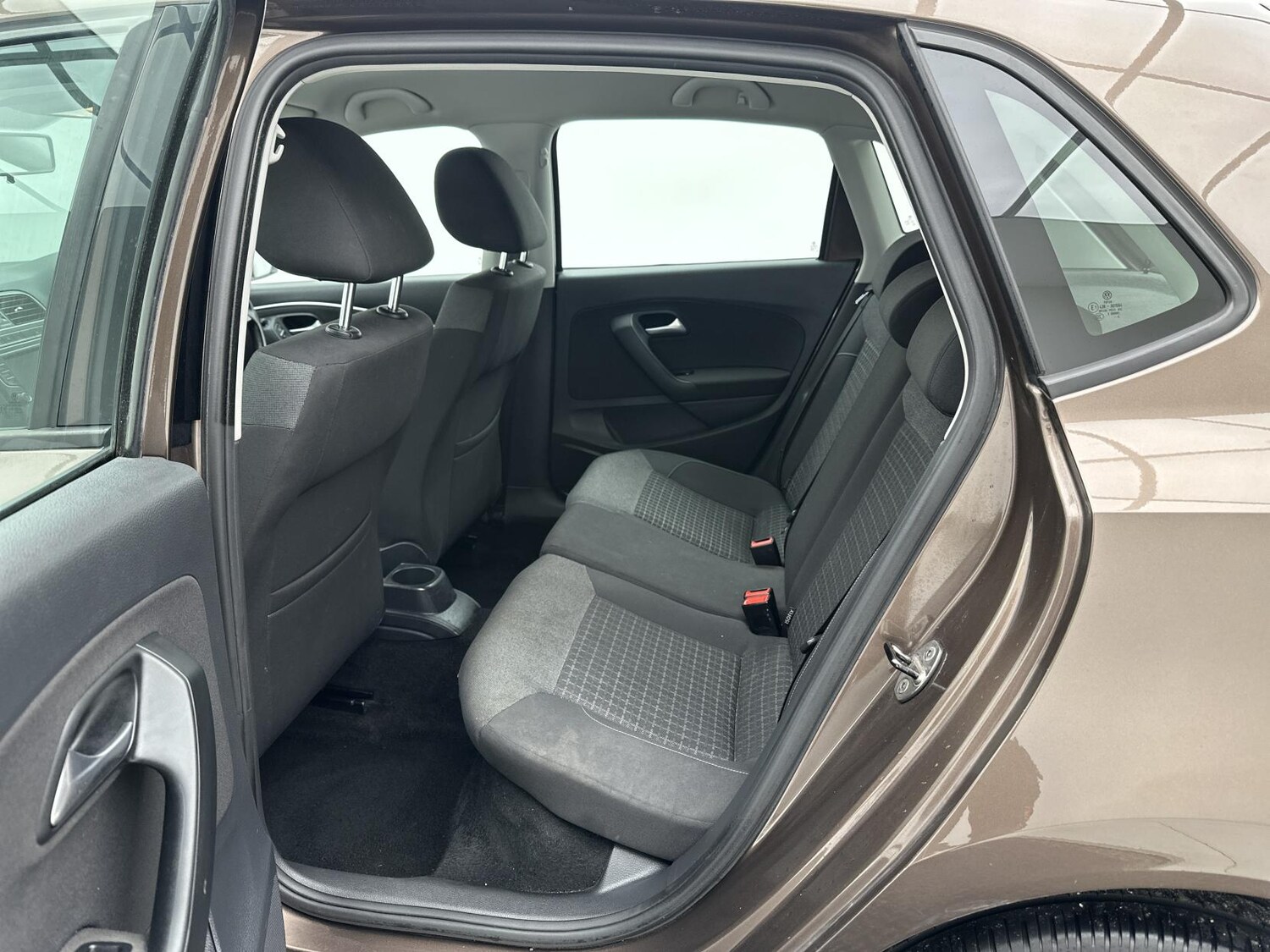 Used Volkswagen Polo 2015 for sale - 77371096: Photo 38