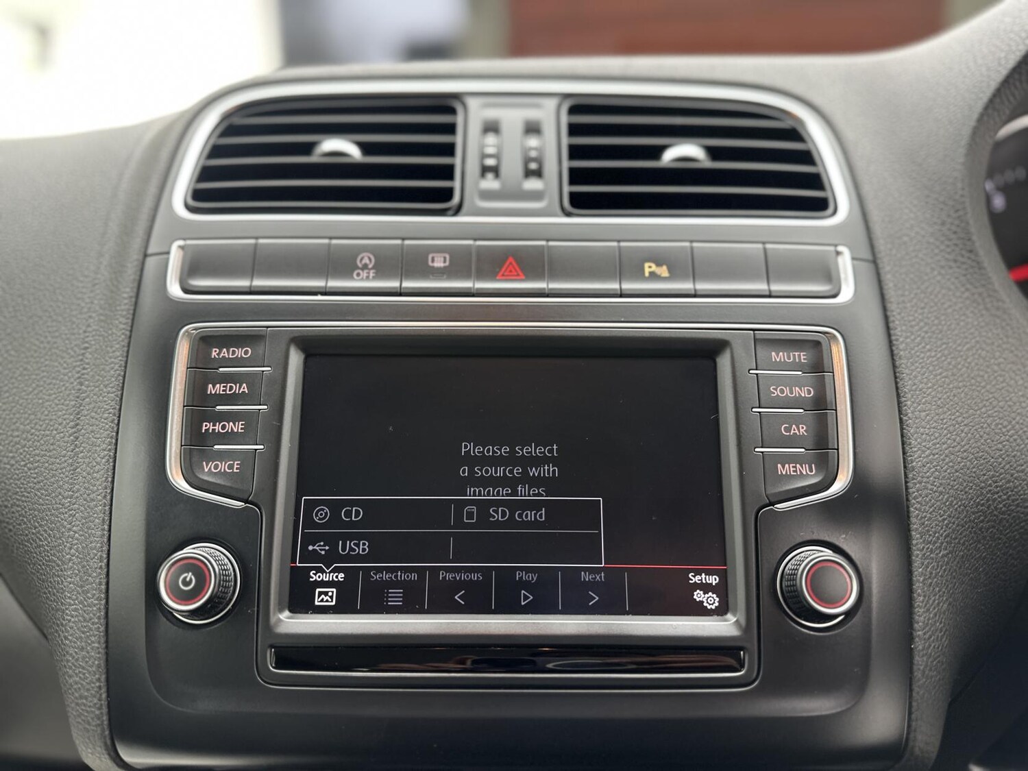 Used Volkswagen Polo 2015 for sale - 77371096: Photo 51