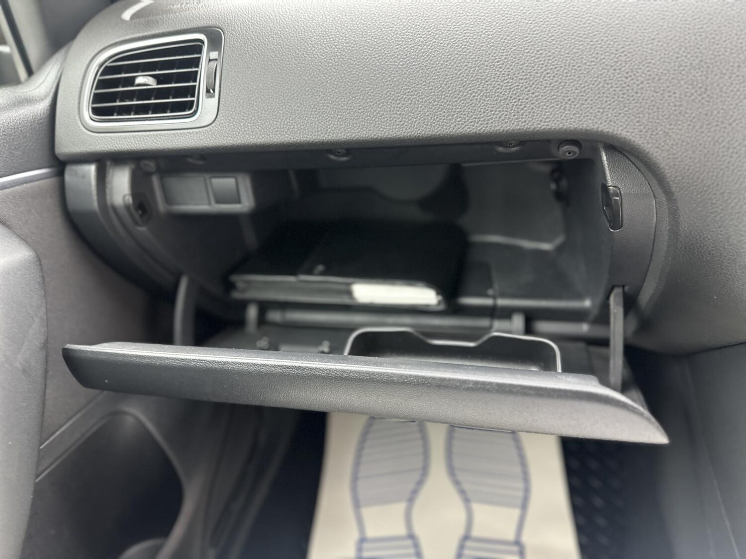 Used Volkswagen Polo 2015 for sale - 77371096: Photo 52