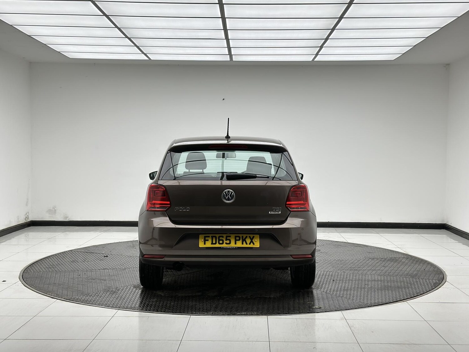 Used Volkswagen Polo 2015 for sale - 77371096: Photo 6