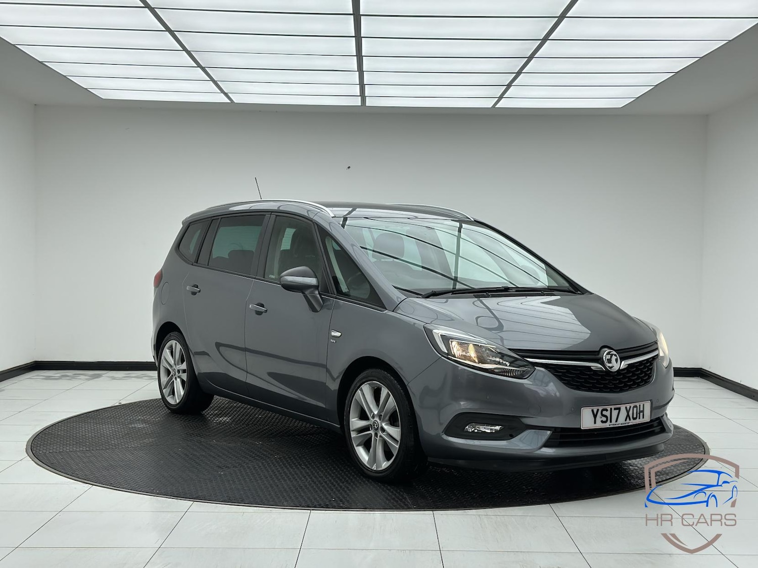 Used Vauxhall Zafira 2017 for sale - 76549014: Photo 1