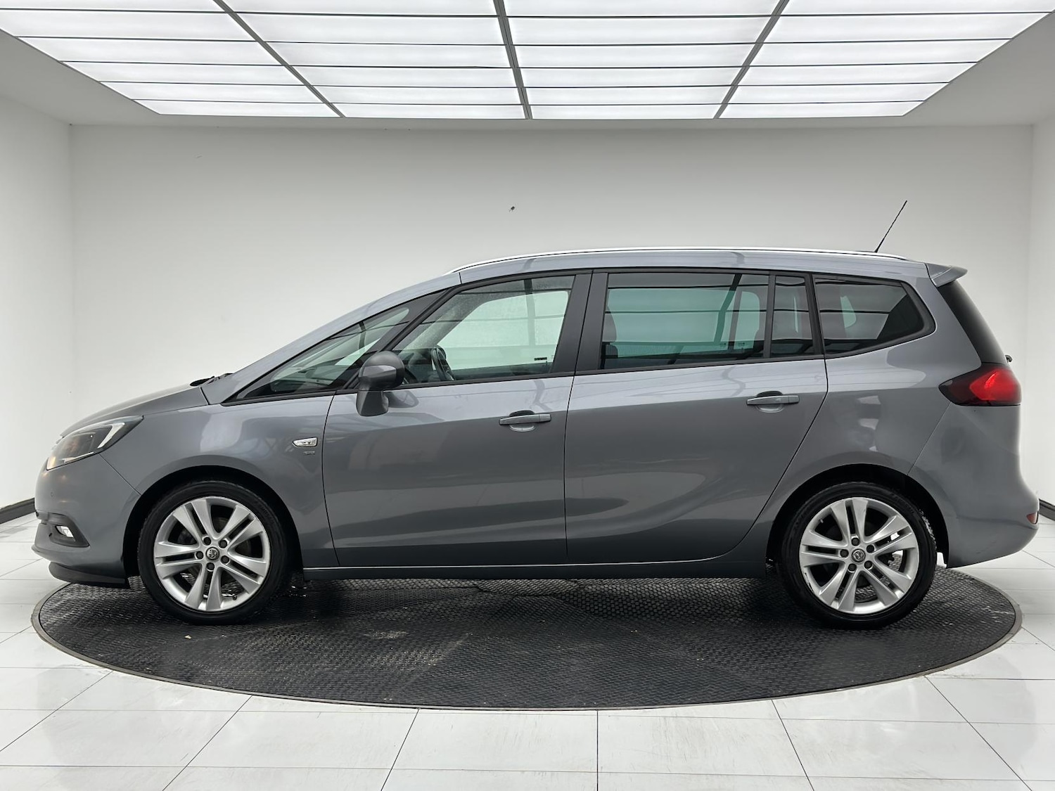 Used Vauxhall Zafira 2017 for sale - 76549014: Photo 10