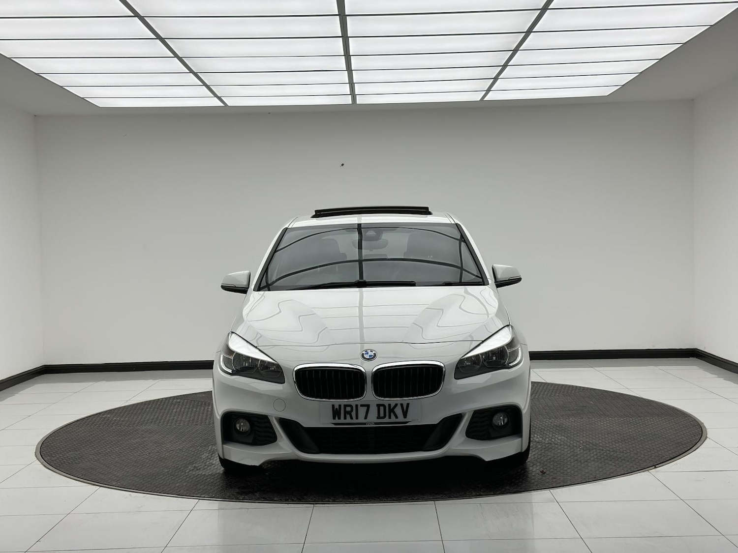 Used BMW 2 Series 2017 for sale - 76375745: Photo 2
