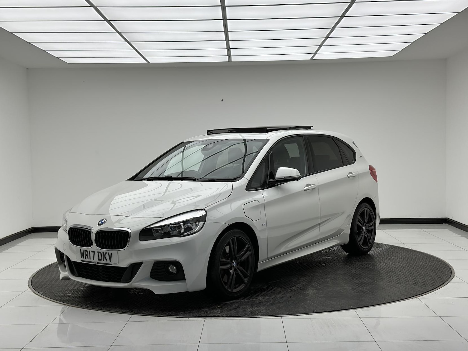 Used BMW 2 Series 2017 for sale - 76375745: Photo 3