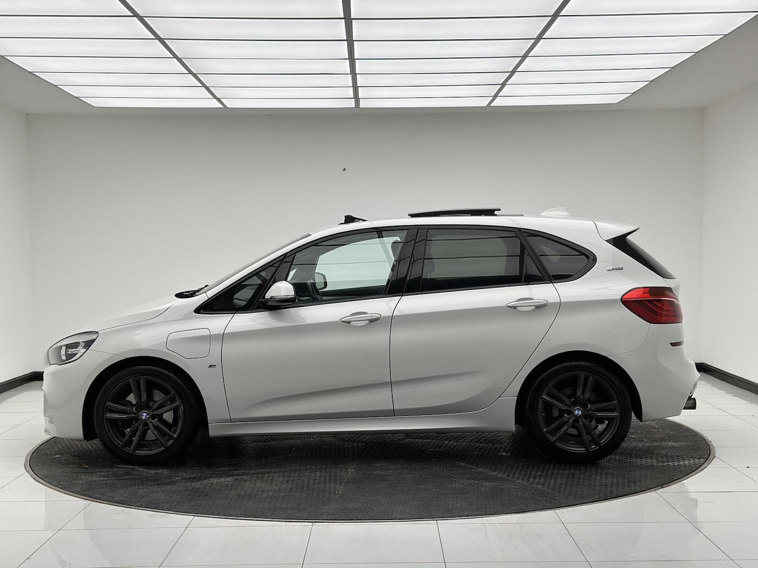 Used BMW 2 Series 2017 for sale - 76375745: Photo 4