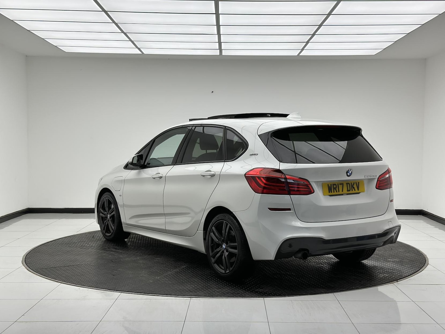 Used BMW 2 Series 2017 for sale - 76375745: Photo 5