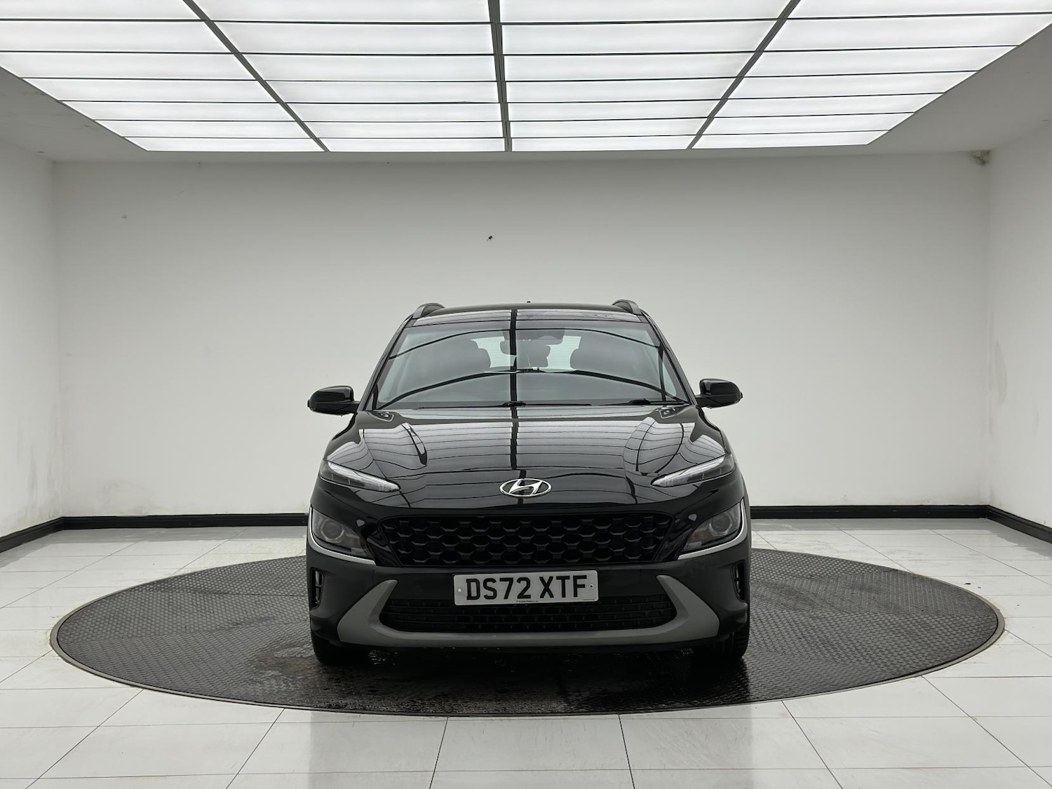 Used Hyundai KONA 2023 for sale - 77536394: Photo 2