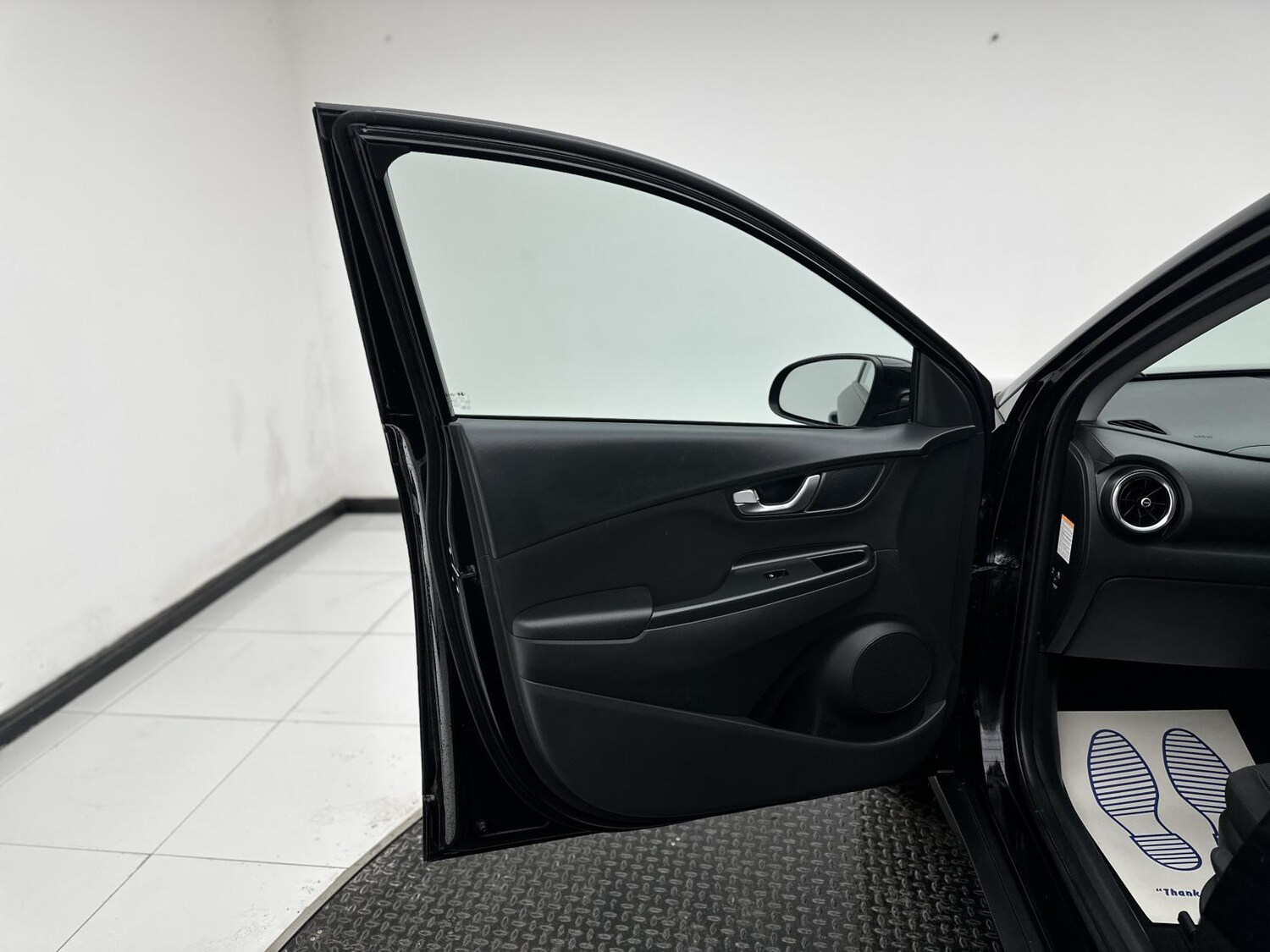 Used Hyundai KONA 2023 for sale - 77536394: Photo 31