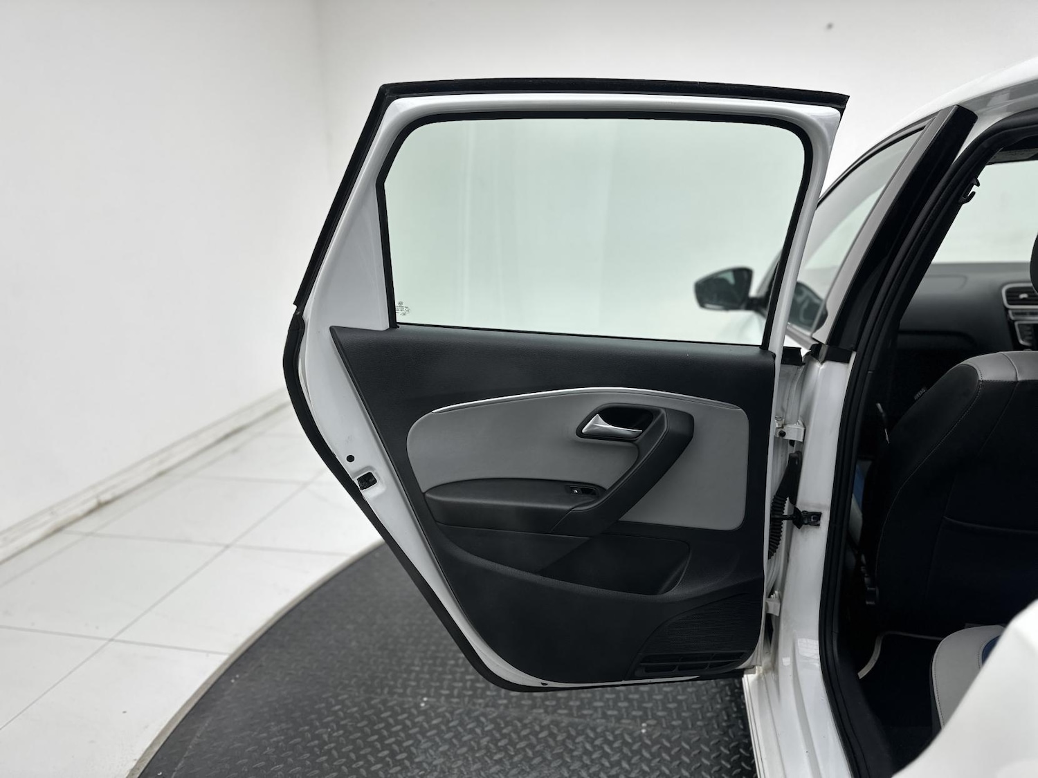 Vehicle 32
