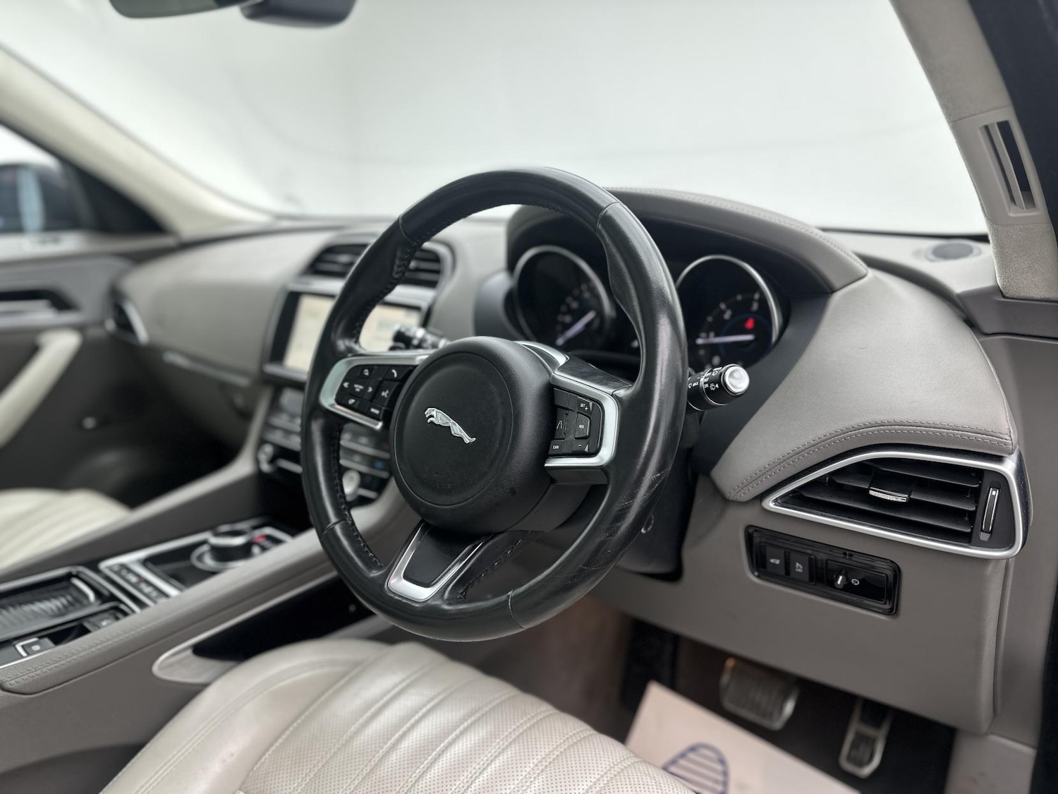 Used Jaguar F-Pace 2019 for sale - 77080965: Photo 13