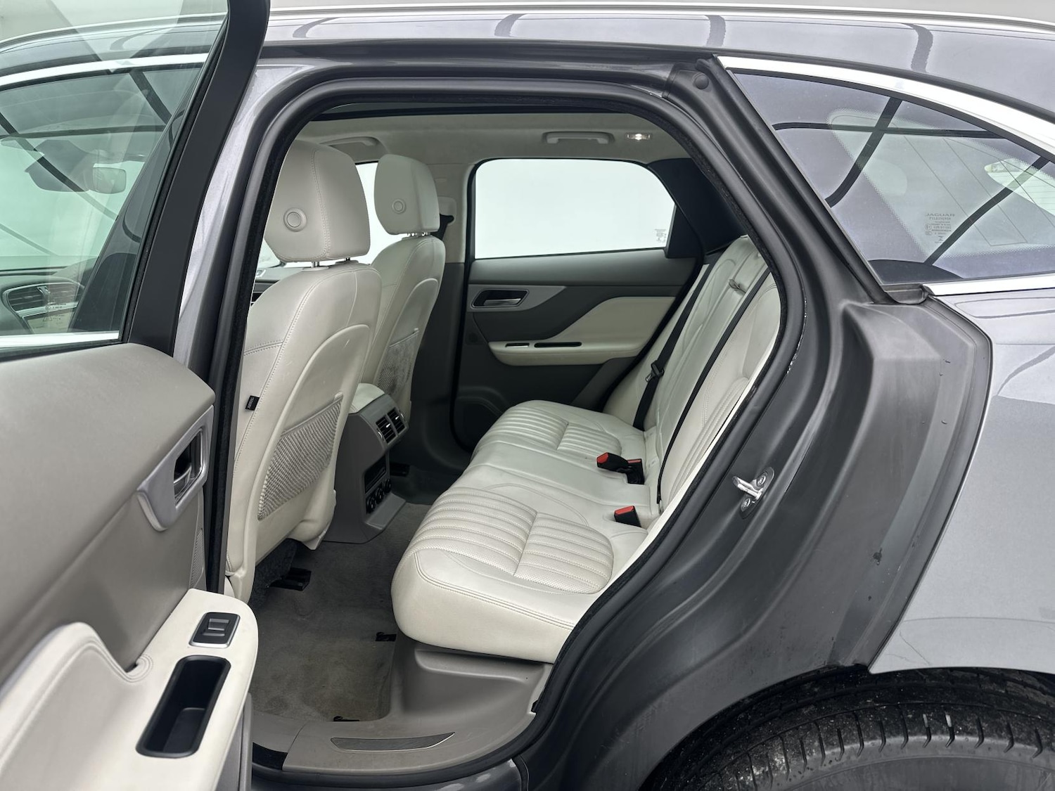 Used Jaguar F-Pace 2019 for sale - 77080965: Photo 30