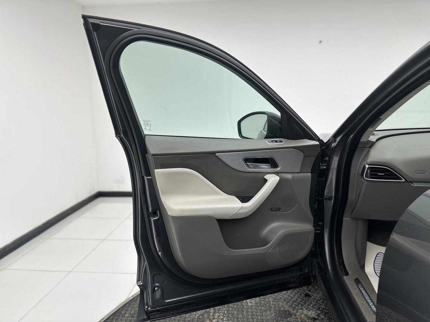 Used Jaguar F-Pace 2019 for sale - 77080965: Photo 34